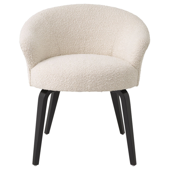 Krzesło Eichholtz Moretti do jadalni w tapicerce Bouclé cream